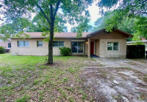 What Are the Homeowners Association Fees for Real Estate in Okaloosa County, Florida?